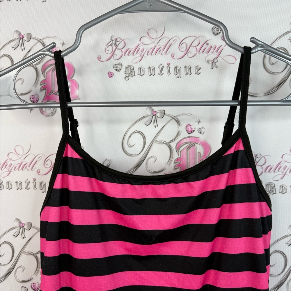 Tank top Y2K skull stripes candy Pink and Black Striped Tank Top Skull Design - Picture 7 of 10